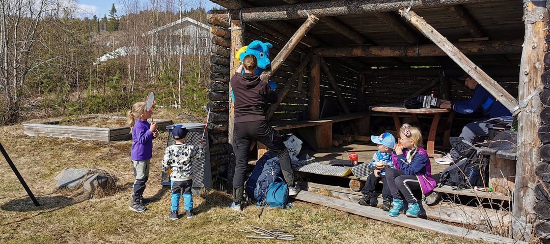 Turboklubben ved gapahuken i Brækenvegen/Nordmessenvegen