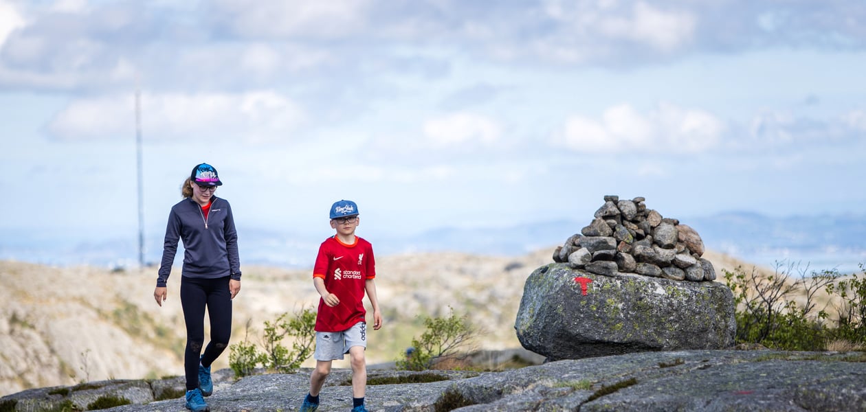 Bilder fra 7-nutsturen 2022, fra Dale til Gramstad over sju topper.