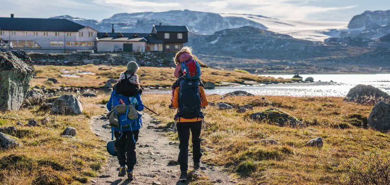 Høstferie med aktivtetsledere fra Barnas Turlag på Finsehytta