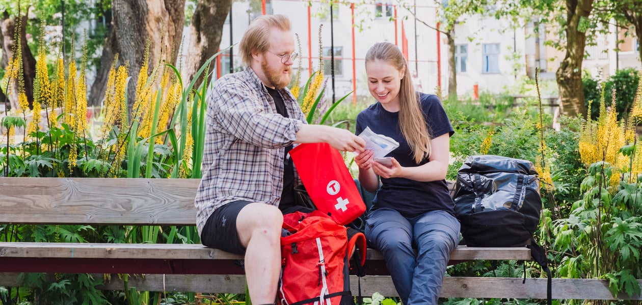 Produktbilder av DNTs førstehjelpspose. Produktbilder av DNTs førstehjelpspose.