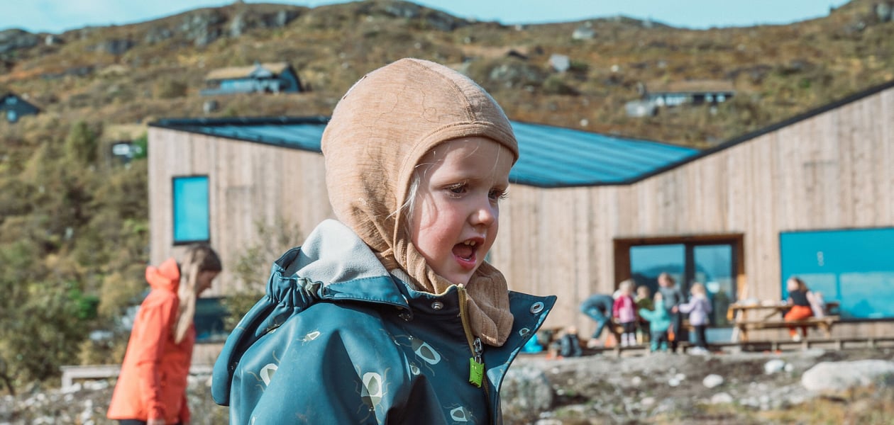 Turbohytta i Hunnedalen/Øvstabødalen er ei splitter ny og unik turisthytte, skreddersydd for barnefamilier og tilrettelagt for personer med funksjonsvariasjoner. Hytta er oppkalt etter Barnas turlag sin maskot og har en rekke kreative løsninger som gjør den spesielt spennende for barn.