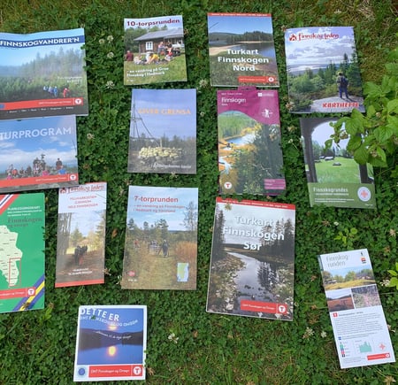 Brosjyrer og kart fra Finnskogen