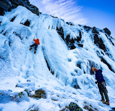 isklatrer i fjellside