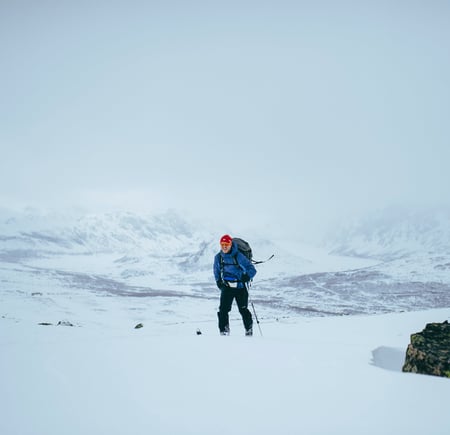 April 2016. Tatt i området rett rundt Gjendesheim.