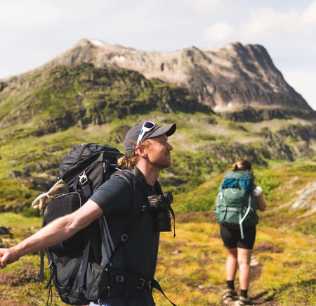 Signatur Trollheimen går over 153 kilometer fra Gjevilvasshytta i øst til Innerdalshytta i vest.