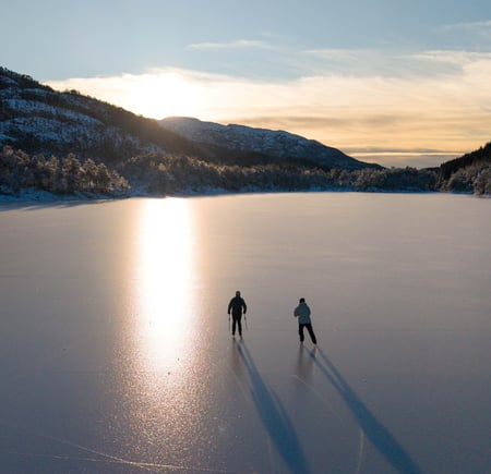 Skøytetur på Raudlivatnet, 8. januar 2026 med Lars Hole.