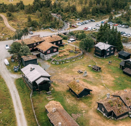 Sota Sæter og Tverrådalskyrkja