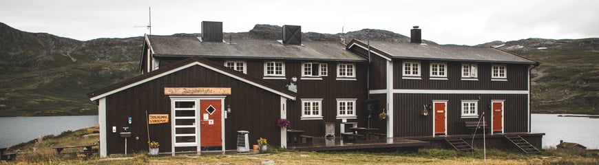 Iungsdalshytta i Skarvheimen, sommeren 2021.