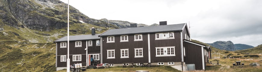 Iungsdalshytta i Skarvheimen, sommeren 2021.