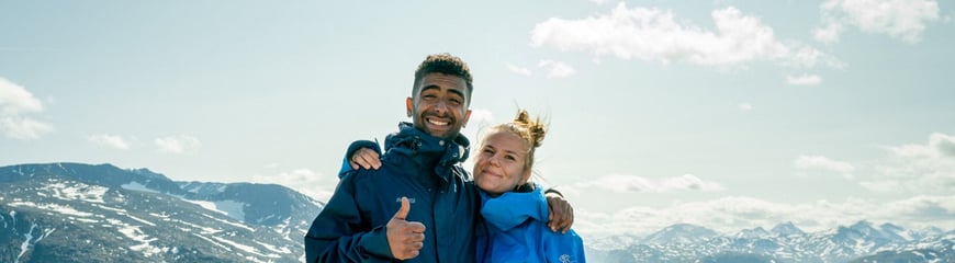 Kommunikasjonsprosjekt DNT ung 2019. Arman Surizehi og Kristine Bremnes går Besseggen fra A til Å.