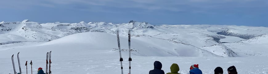 Trollheimshytta i påsken 2023, bilder tatt av betjeningen.
