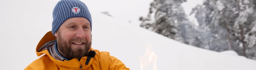 Kristoffer lager bål