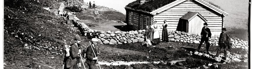 Gjendebu - eller Gjendeboden som hytta het da dette bildet ble tatt i 1872.