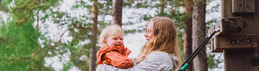 Morosløyd på Liastua, med Barnas turlag