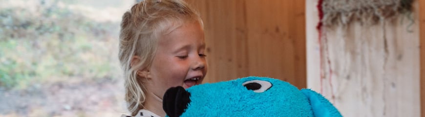 Turbohytta i Hunnedalen/Øvstabødalen er ei splitter ny og unik turisthytte, skreddersydd for barnefamilier og tilrettelagt for personer med funksjonsvariasjoner. Hytta er oppkalt etter Barnas turlag sin maskot og har en rekke kreative løsninger som gjør den spesielt spennende for barn.