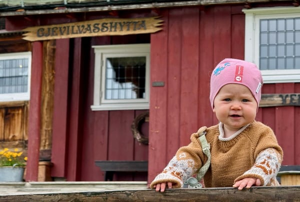 Tur til Gjevilvasshytta og Rauøra med baby på 10 mnd.
