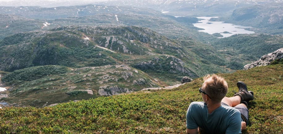 Sommerhelg på nydelige Taumevatn turisthytte i Sirdal.