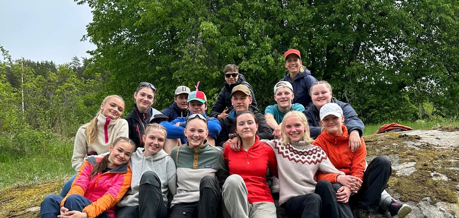 Unge Naturtalenter på pinsetur til Breivoll Gård