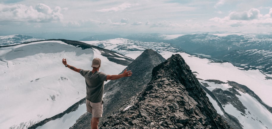 Sota Sæter og Tverrådalskyrkja
