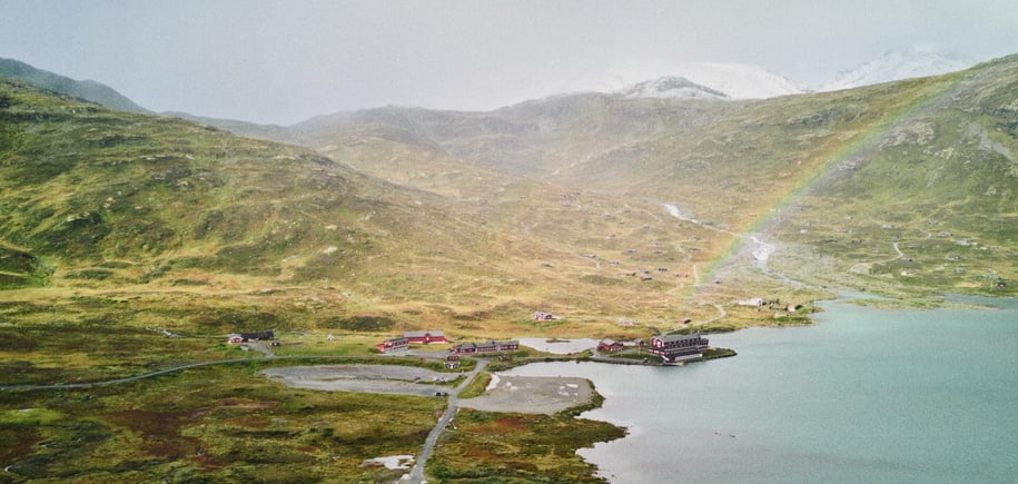 Dronebilder av Fondsbu, høsten 2024.