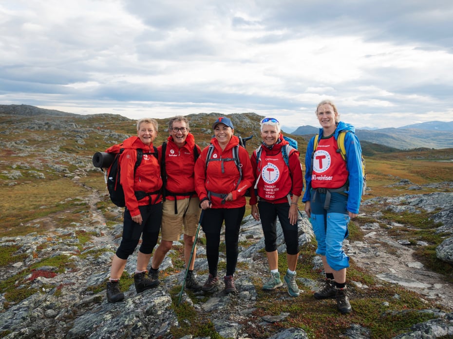 Glade turledere med Kari i midten under Fjellvåken 2025