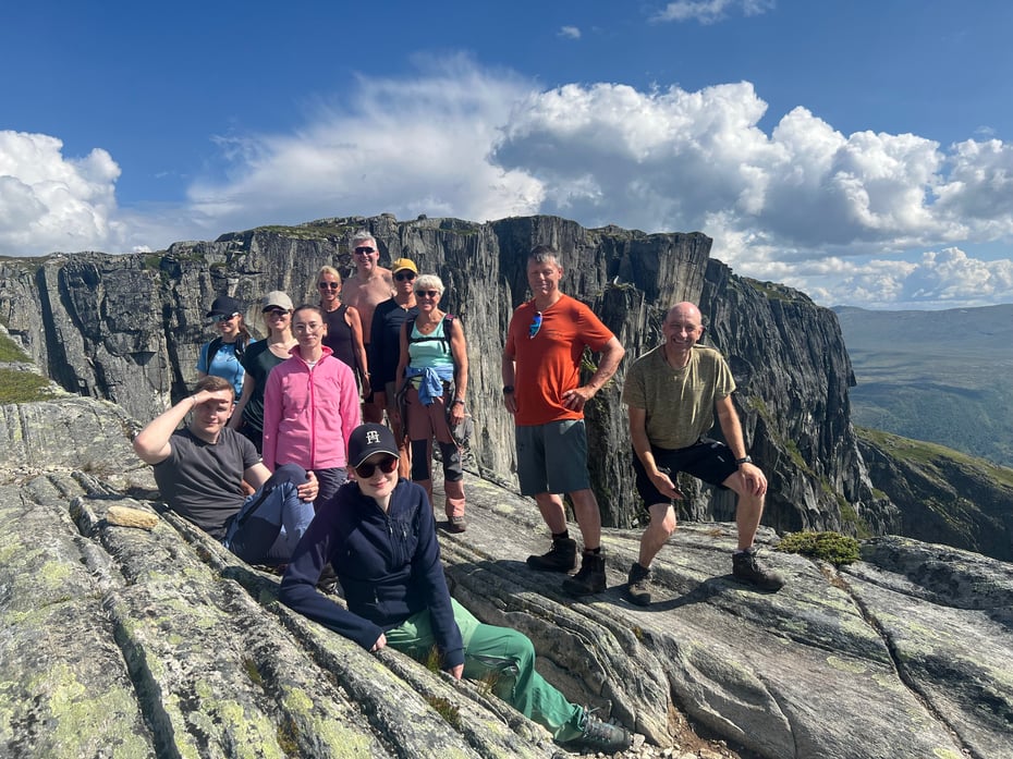 Turfølget på toppen av Ekkertind 