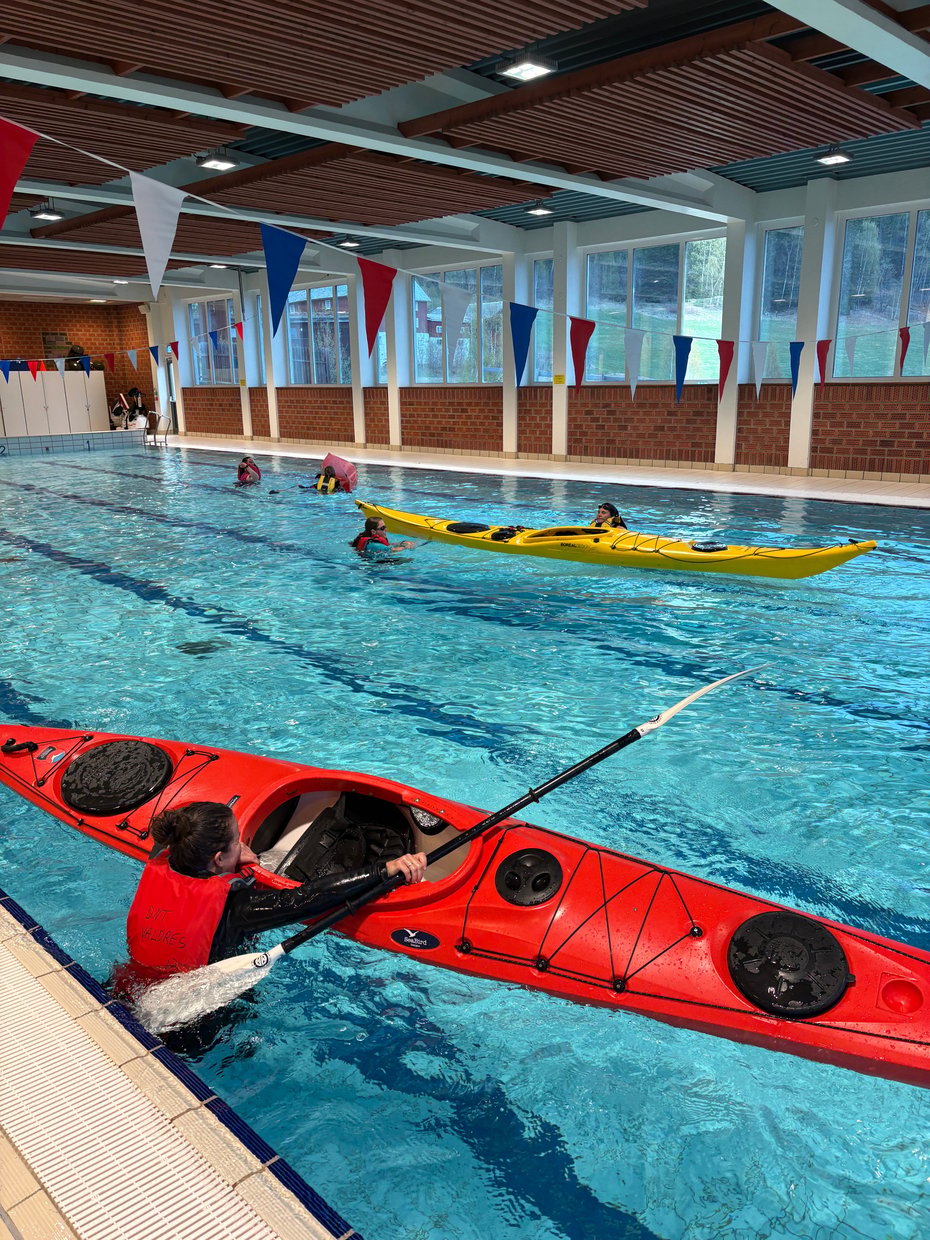 Bassengtrening kajakk