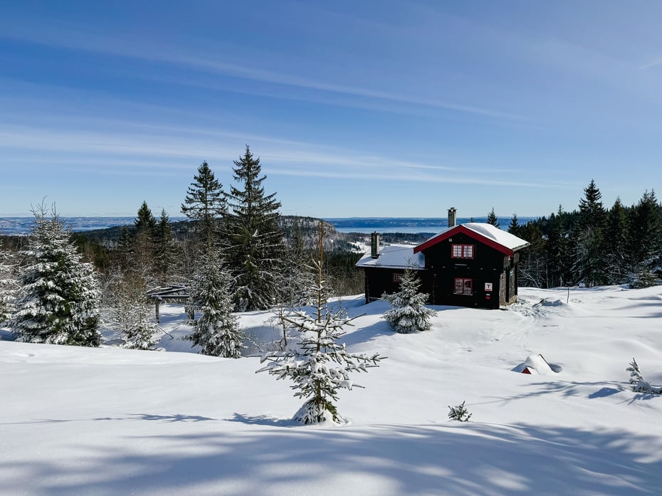 Halvorsenhytta, vinter 2023.