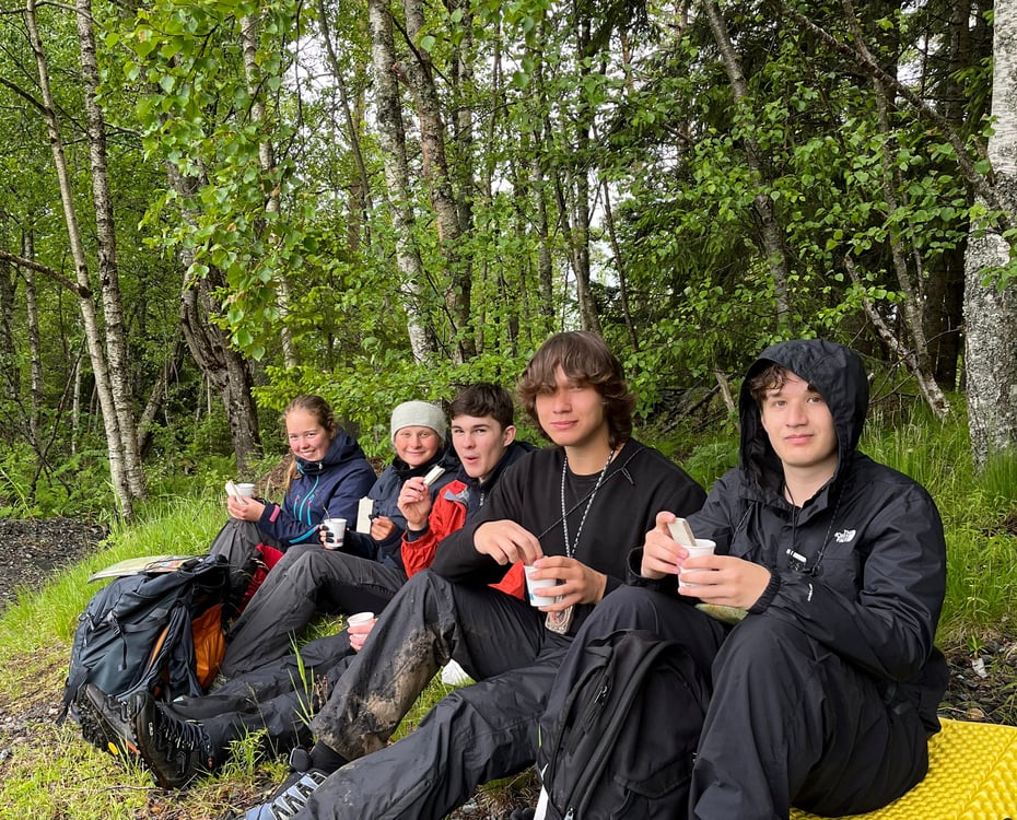 Overnattingskurs for ungdom. Navigasjon, kart og kompass i Storåsen.