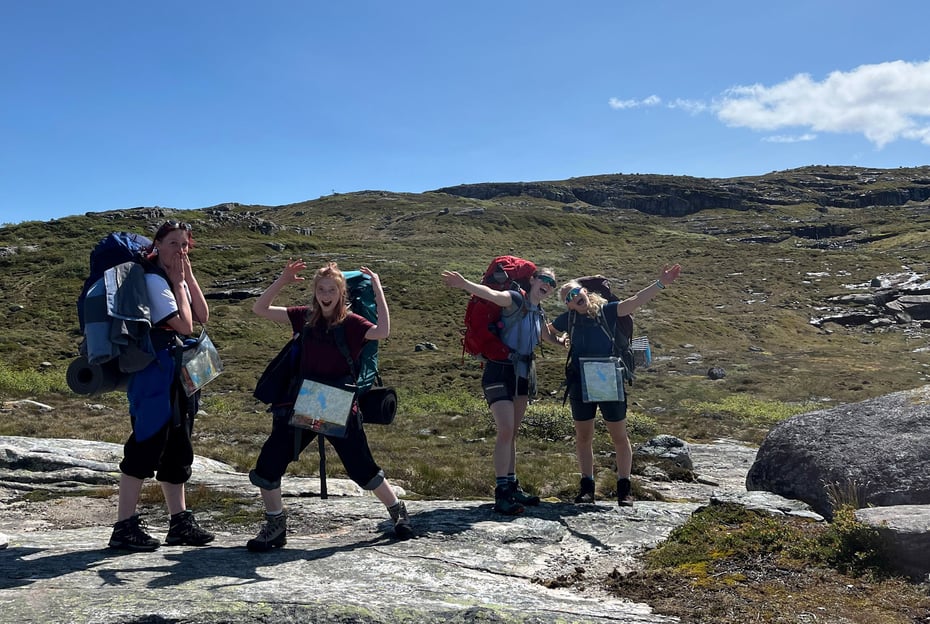 Overnattingskurs for ungdom telttur til Torfinnsheim.