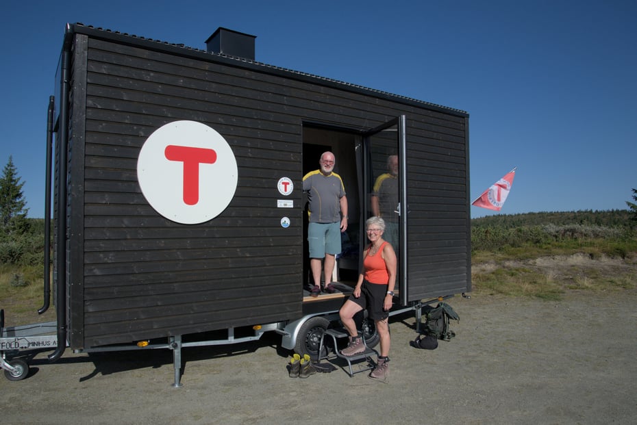 To vinnere av loddtrekning om å låne DNT-hytta på hjul. En overnatting.