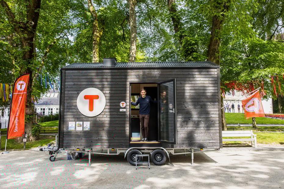Hytta på hjul i Byparken i Stavanger under Landsmøte 2025.