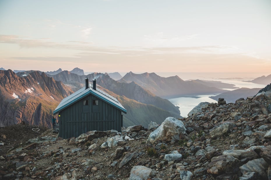 Tåkeheimen i solnedgang