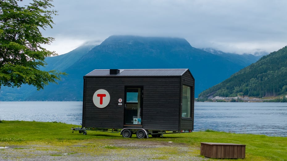 Hytta på hjul i Kinsarvik, 2. juli 2025.