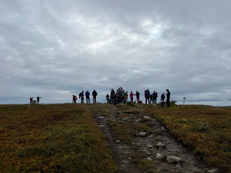 Fra Værskei til Bjørkebu: Hærfjellet.