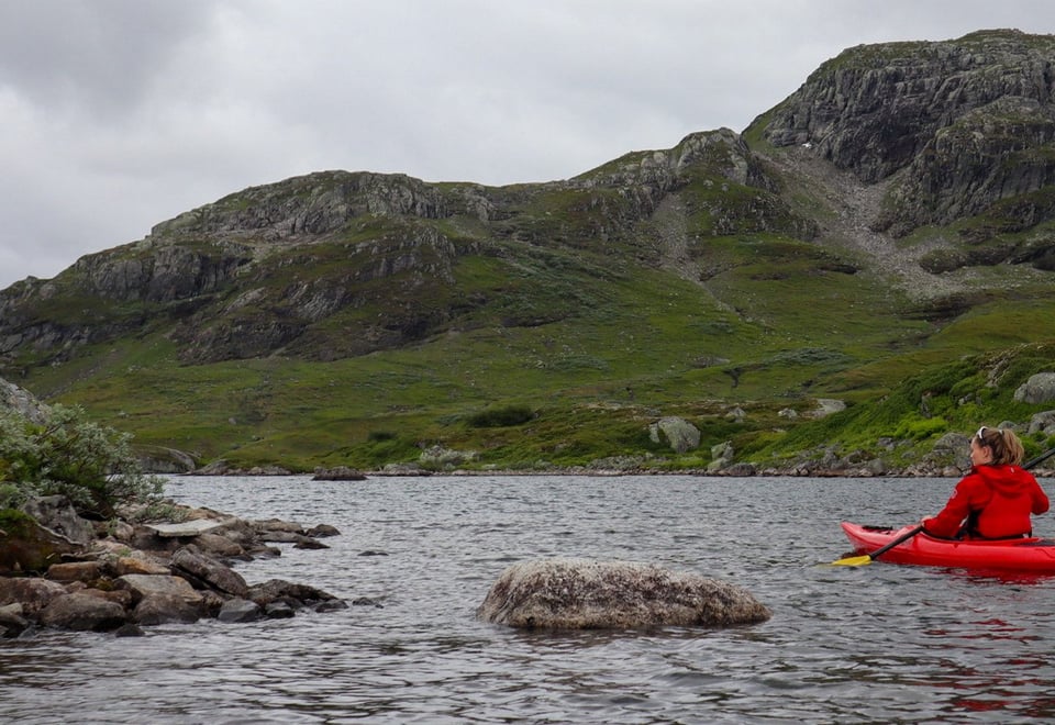 Kajakk padletur på Ståvatn fra Haukeliseter fjellstue, august 2023.