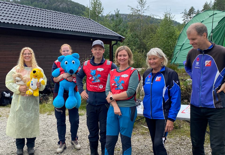 Barnas Turlag Midt-Telemark arrangerte Kom deg ut-dagen ved skistadion ved Nordbøåsen.