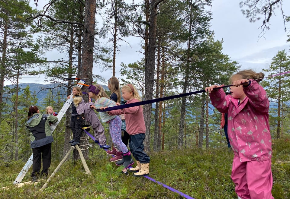 Barnas Turlag Kviteseid og Barnas Turlag Seljord inviterte til Kom deg ut-dagen på Raudkleiv.
