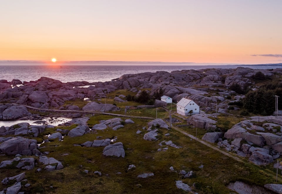 Eigerøy fyr og fyrvokterbolig, ny DNT-hytte fra høsten 2021.