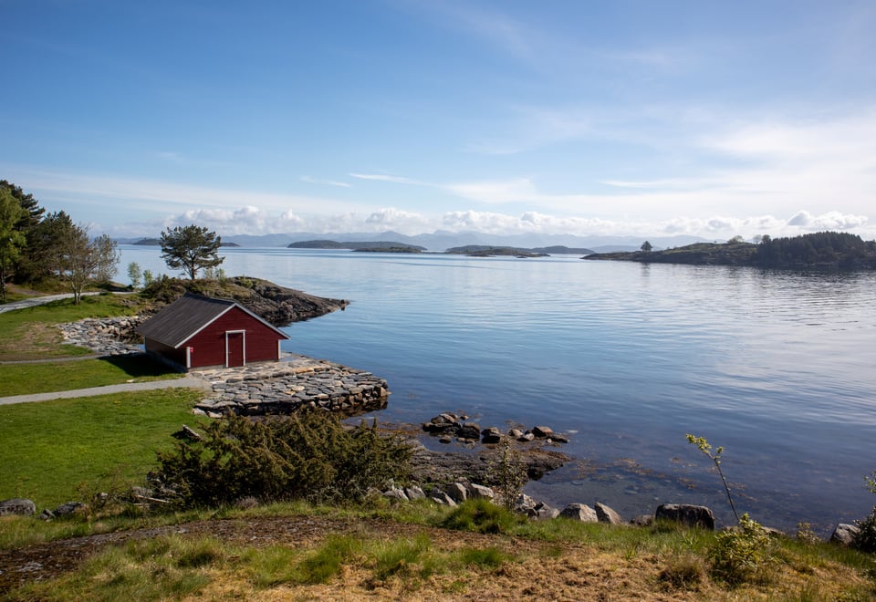 Naustet ved Emmaus friområde på Storhaug. Her er basen for den nye båtdelingsordningen til Stavanger Turistforening.