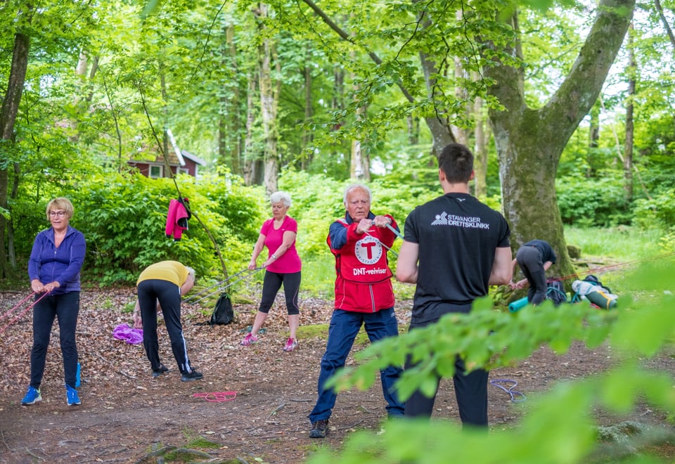 Bilder fra Friluftstrimmen ved Mosvatnet 7. juni 2022. Senior, seniortrim, trim, trening, friluft, sprek, aktiv i 100.