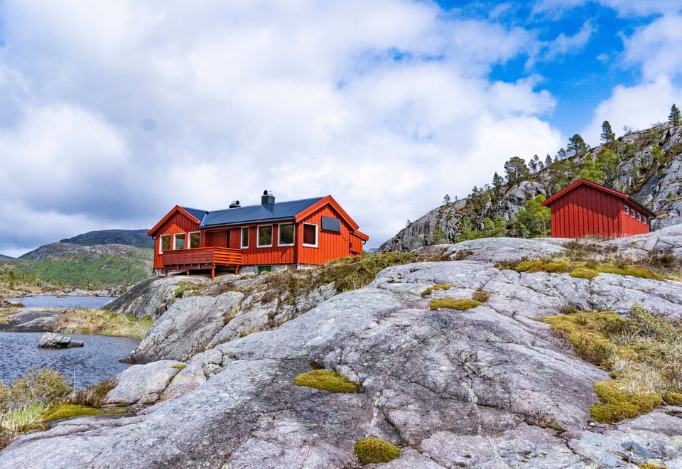 "Sundmork" turisthytte uteområde, oversiktsfoto, Lysefjorden,