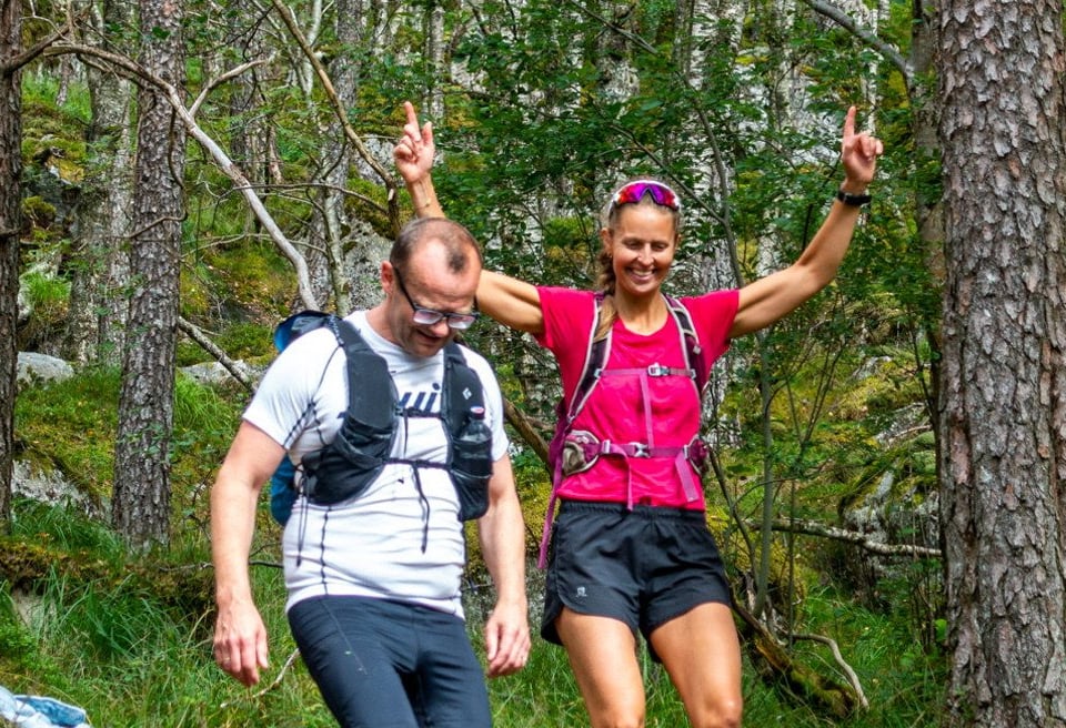 Stiløpetur Lysefjorden ut med Stavanger Turistforening fjellsportgruppa. Stiløping. Trailrunning.