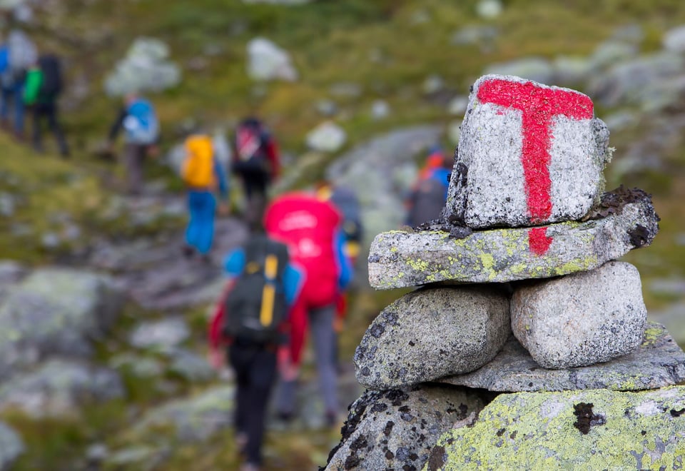 Dag Terje Klarp Solvang leder fellestur fra Hallingskeid til Osa, Historisk Vandrerute på vestlandet, august 2019.