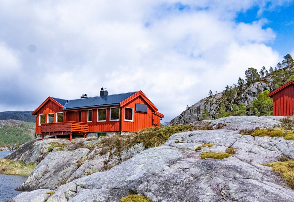 "Sundmork" turisthytte uteområde, oversiktsfoto, Lysefjorden,