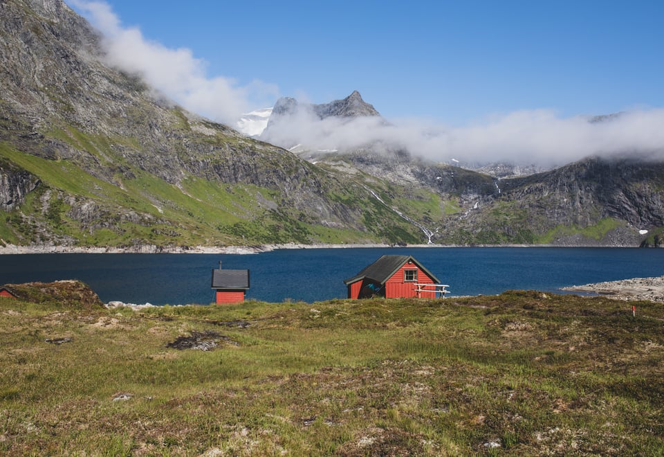 Tyssenaustet, Sunnmørsalpene