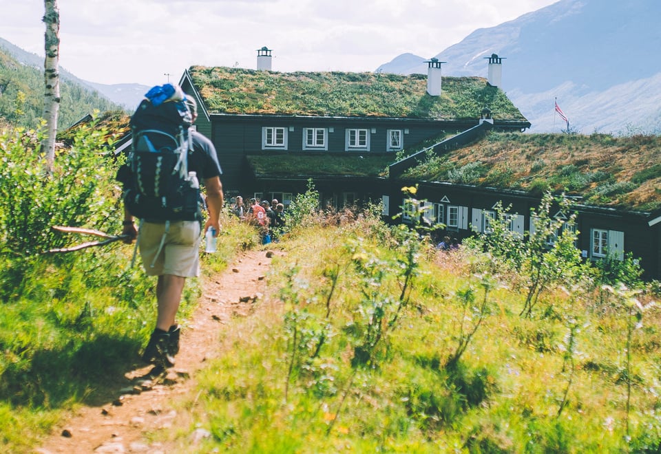 Andre uken av minutt for minutt gikk fem dager gjennom Jotunheimen. Bildet er fra turen fra Fannaråkhytta og ned til frodige Skogadalsbøen.