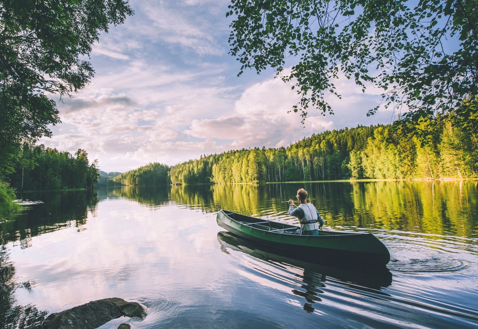 Røyrivannskoia og Stallen i Østmarka. Røyrivannskoia og Stallen i Østmarka. Kan nås med kano fra Losby.