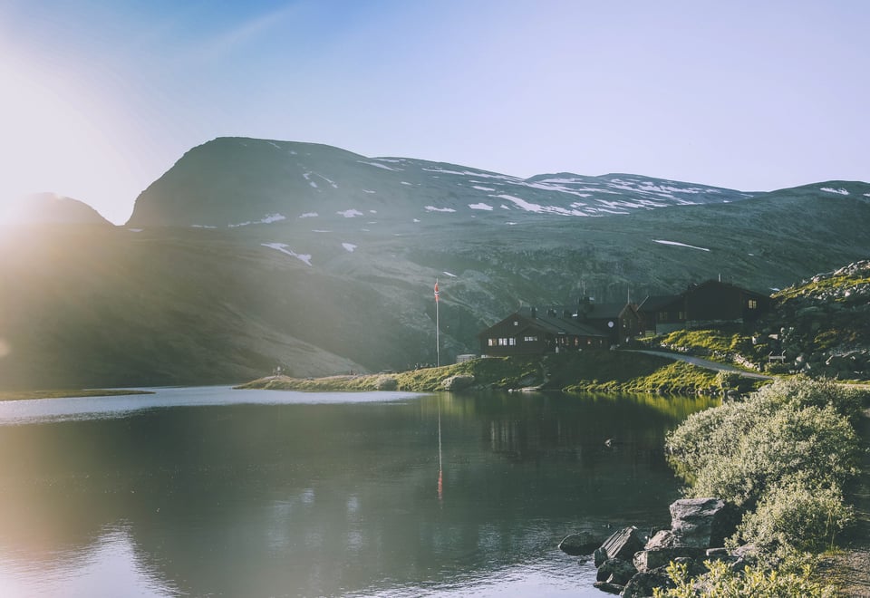 Rondvassbu i solskinn sommer