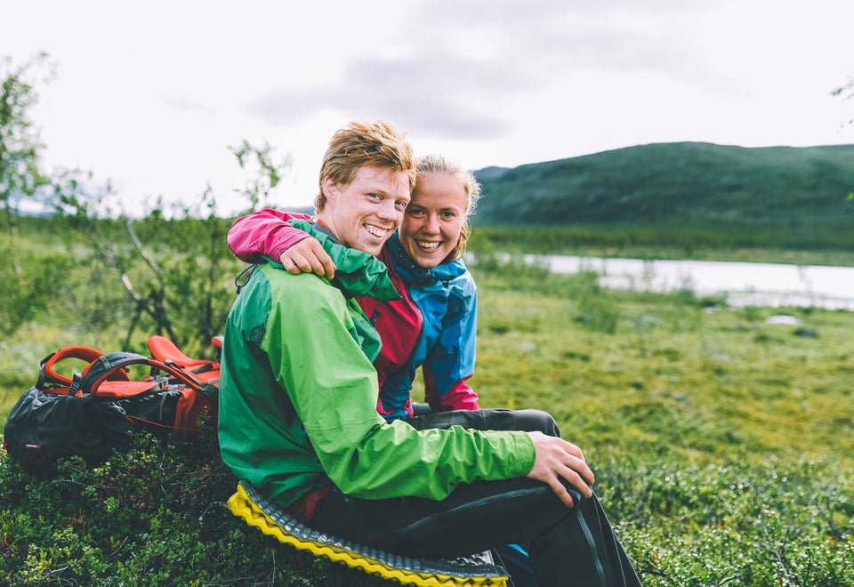 Siste uken av NRKs sommersending i 2018 gikk gjennom Indre Troms og bildet er tatt like ved grensen mot Sverige og Finland. Frode Hals og Amalie Fjellsøy; 